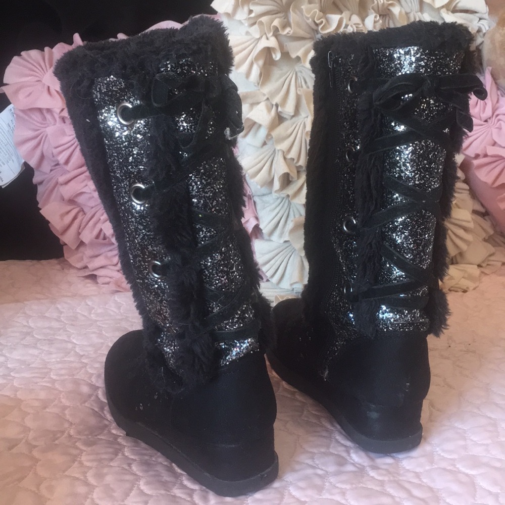Girl’s Justice Fashion Boots in a size 5